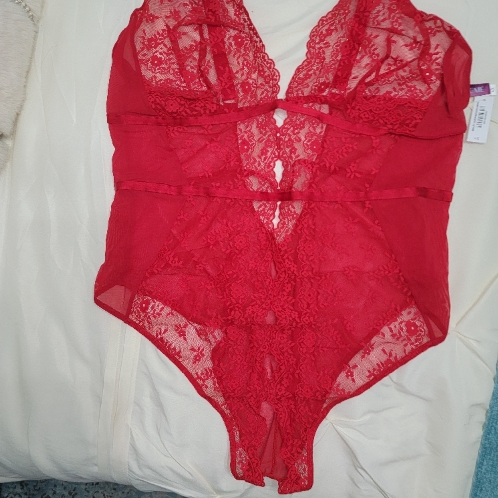 NEW NWT Adoreme Rosie Unlined Plus Size Red Crotchless Bodysuit 44G
